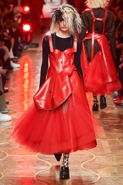 Look 13